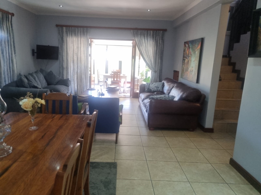 3 Bedroom Property for Sale in Baronetcy Estate Western Cape